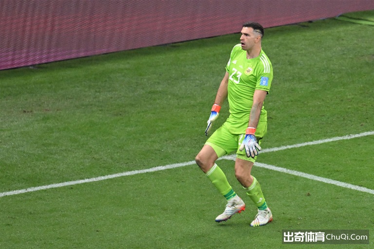 大马丁：我曾用玩笑缓解梅西严肃发言，也曾在